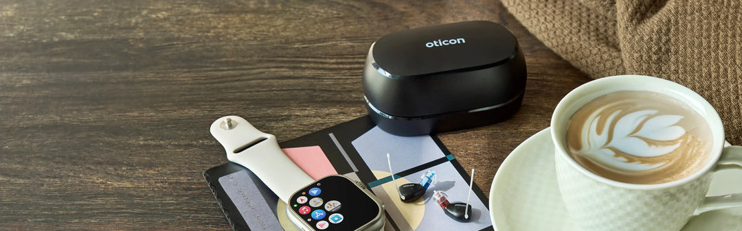 Oticon Zeal: Kleinstes Im-Ohr-Hörgerät mit KI im Test