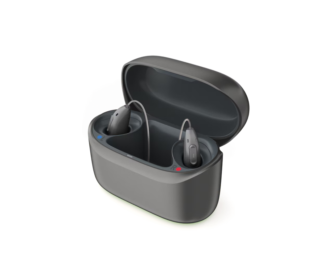Phonak Charger RIC Infinio EON geoeffnet mit Hoergeraeten