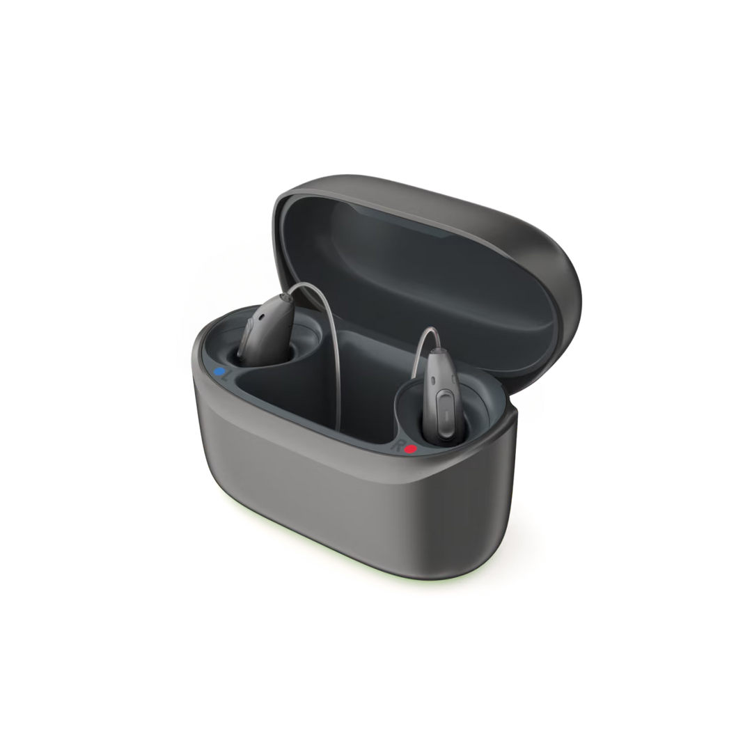 Phonak Charger RIC EON geoeffnet mit Hoergeraeten